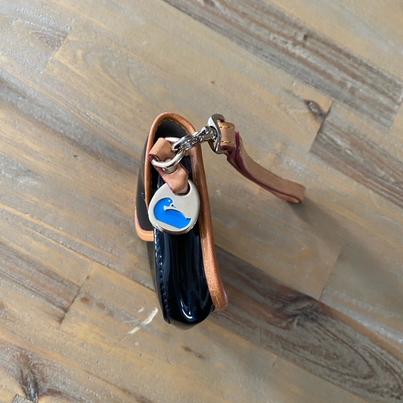 Dooney & Bourke, Black, Wristlet - Picture 3 of 10